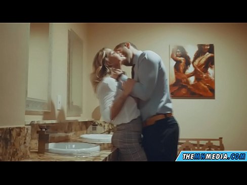 ❤️ Kad krūtiska blondīne pavedina tevi publiskā tualetē ❌ Porno pie porno lv.tubsexer-porn.ru ❌️❤